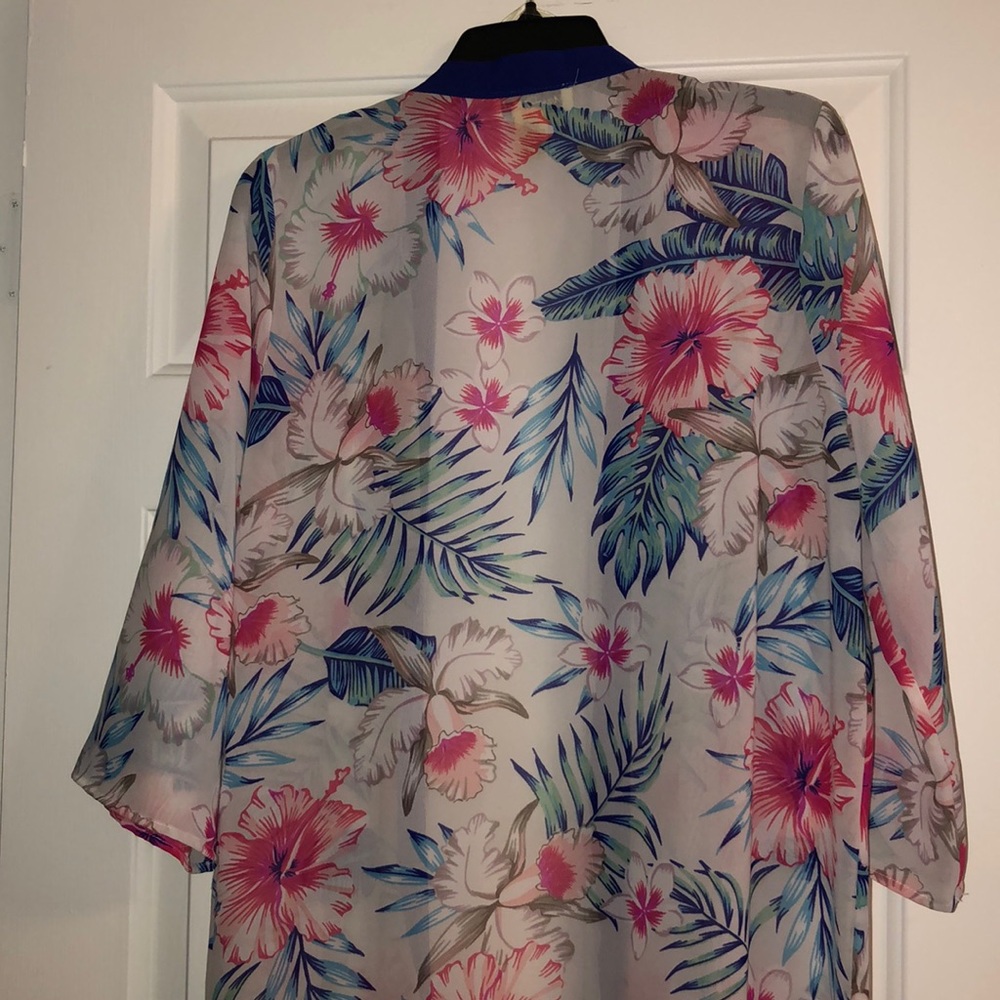 Kimono - Picture 3 of 4